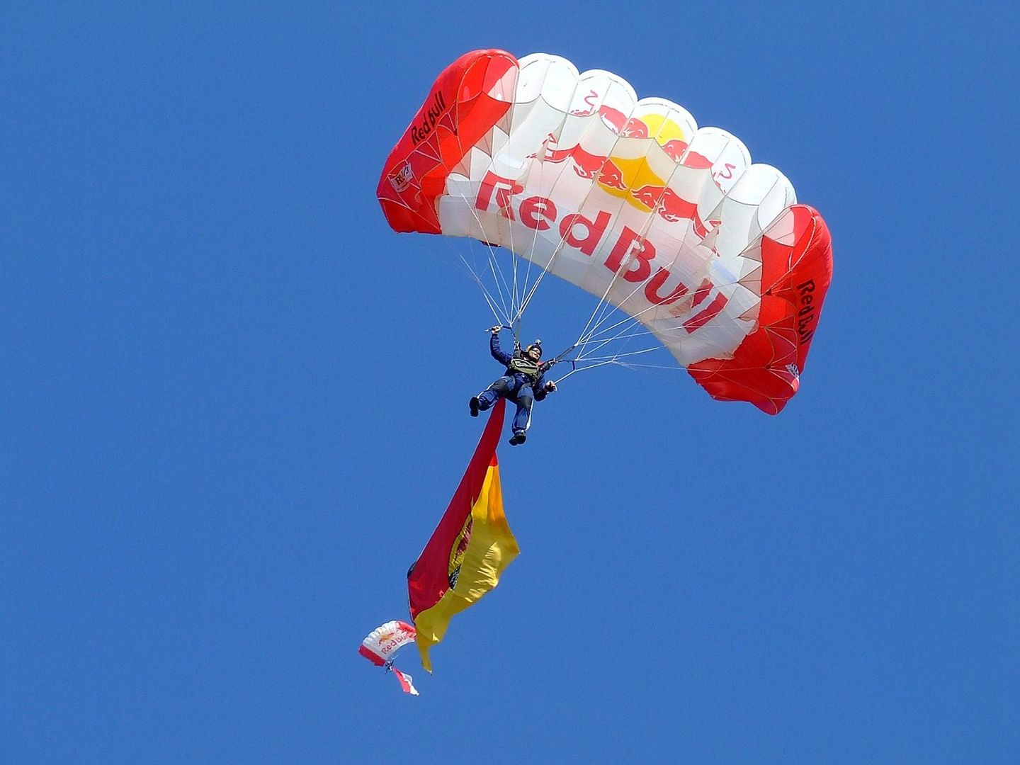 Bitcoin's Podium-Ready 'Bull Flag' Hints at Price Boom to $140K-credit coindesk