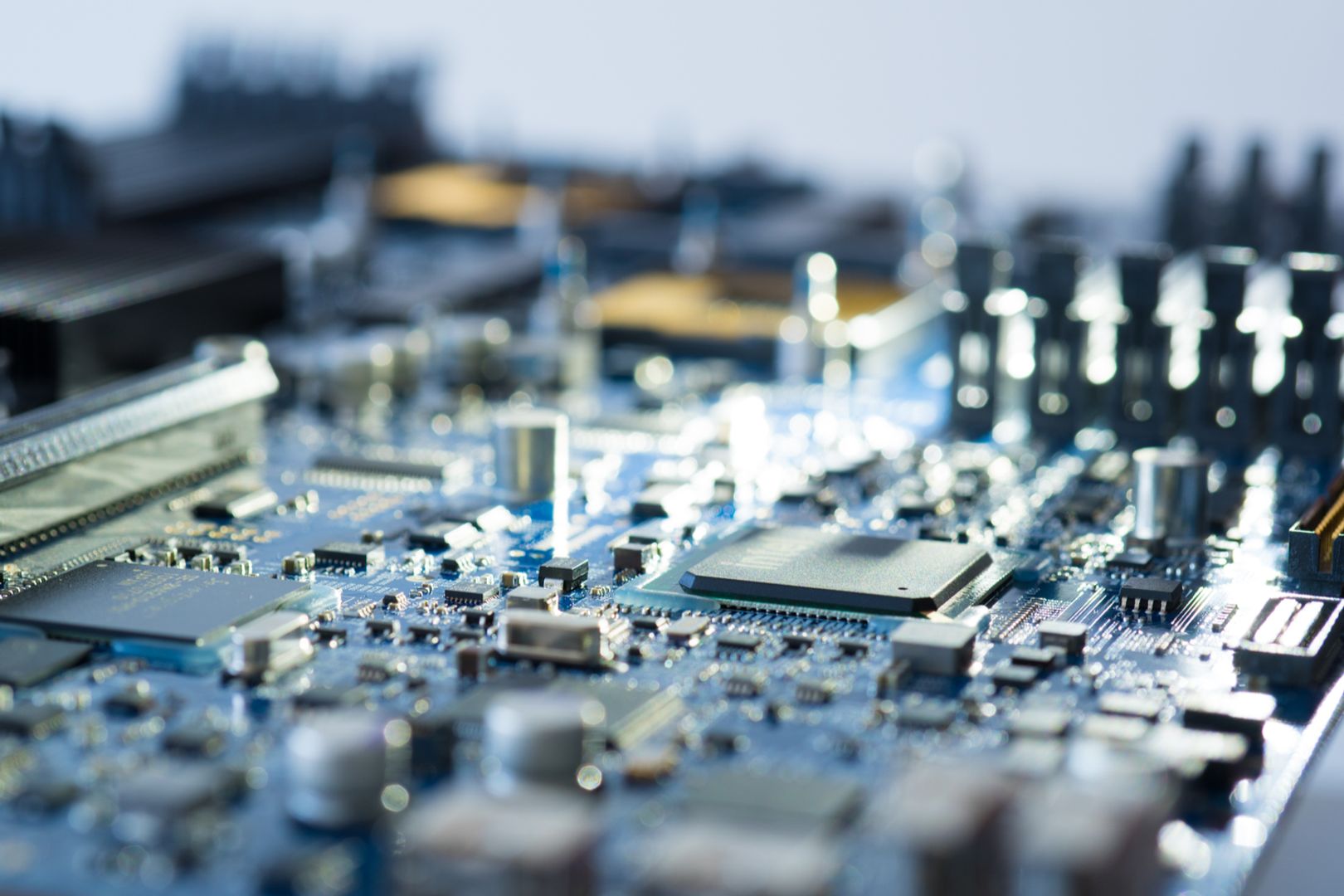 Nano Labs Buys $50M in BNB in $1B Plan to Hold Up to 10% of Supply-credit coindesk